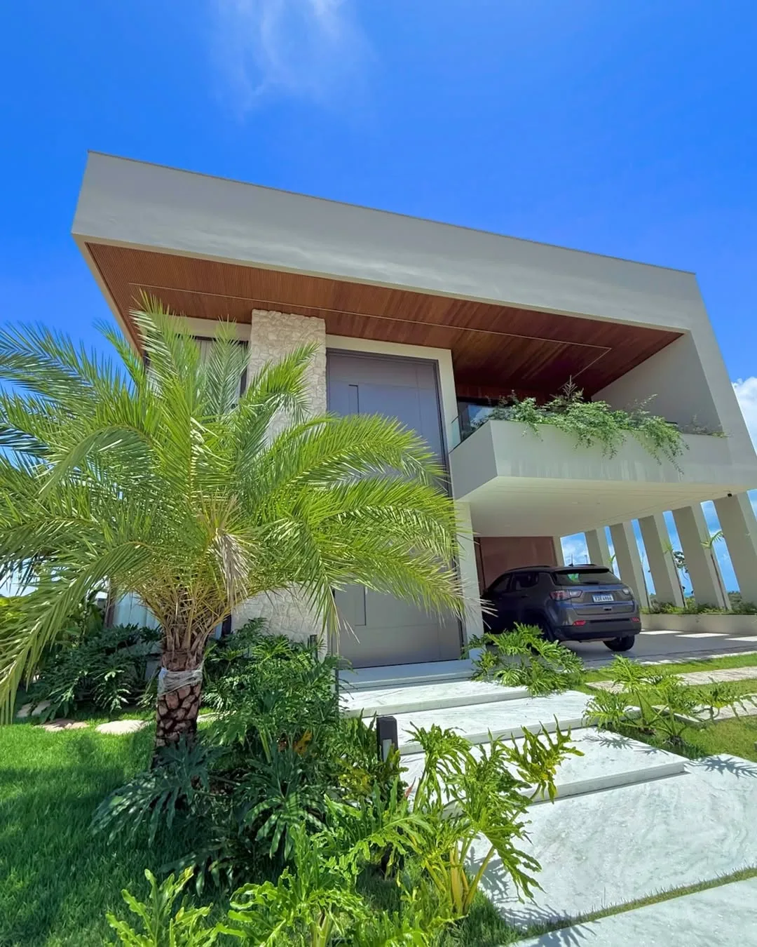 Fachada da Casa BQ2-L23 em nível de rua